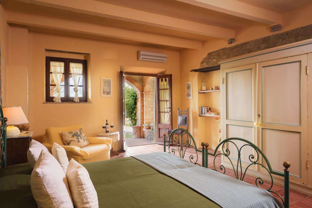 Agriturismo Casapicchiata Villa ปีเอนซา ภายนอก รูปภาพ