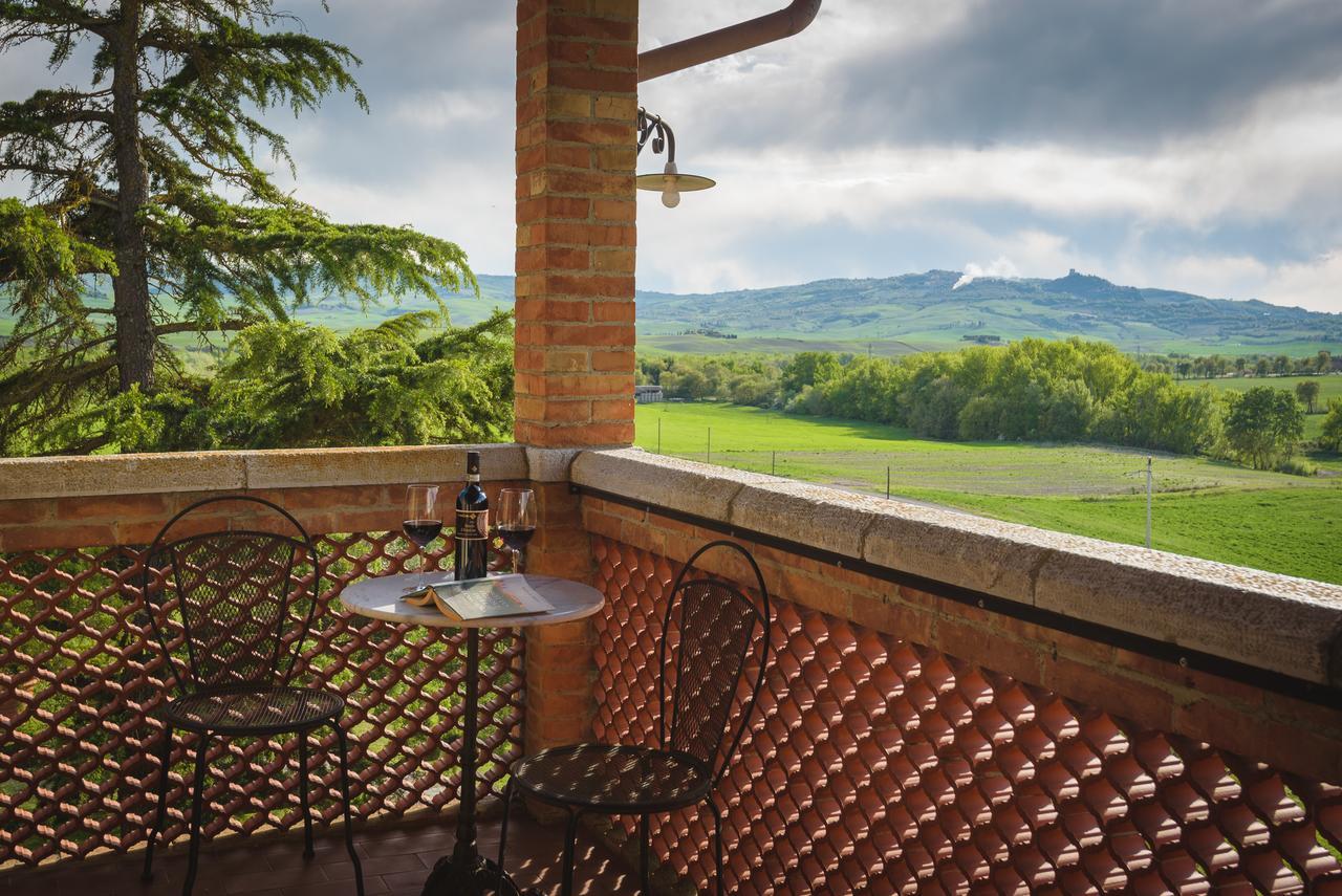 Agriturismo Casapicchiata Villa ปีเอนซา ภายนอก รูปภาพ
