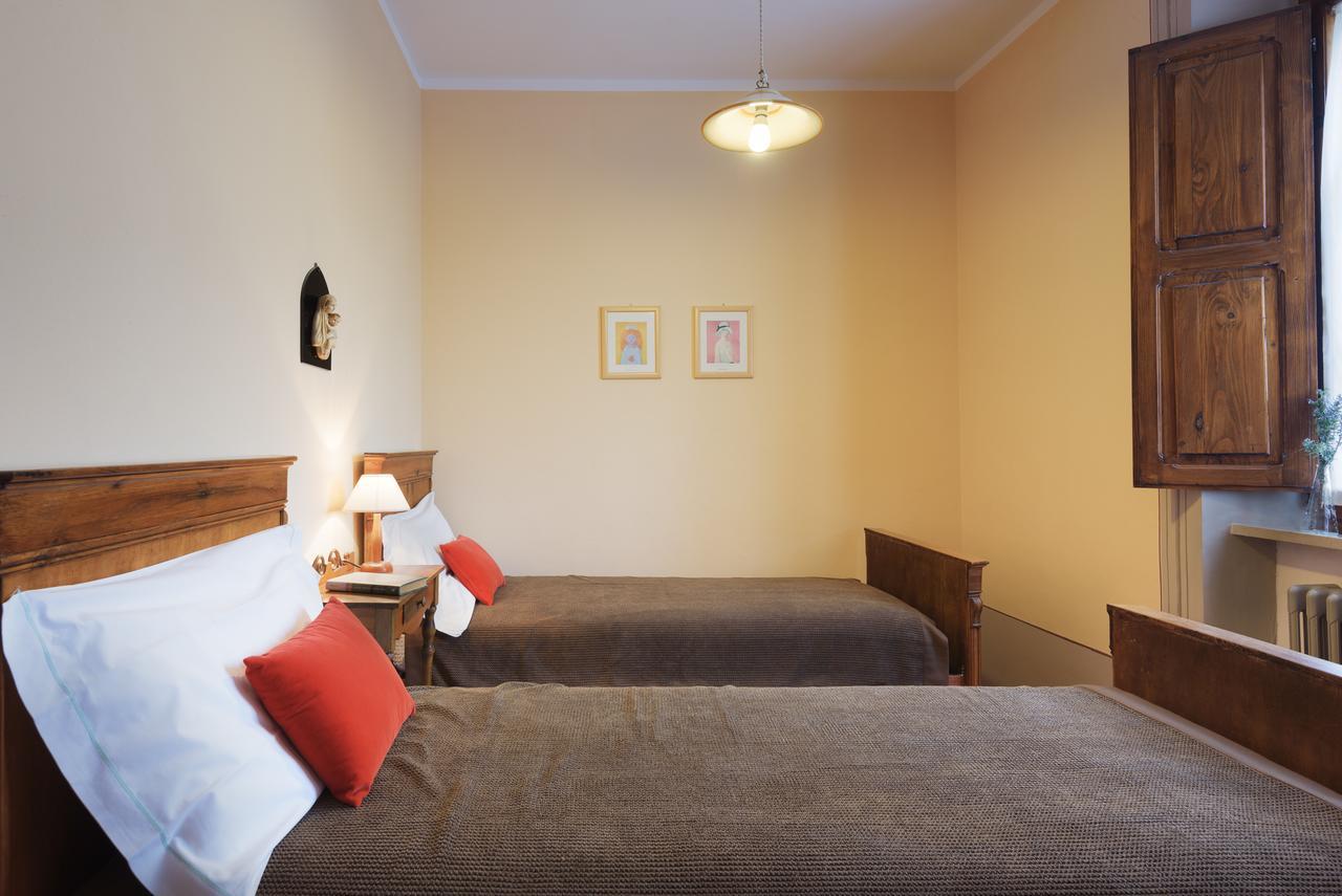 Agriturismo Casapicchiata Villa ปีเอนซา ภายนอก รูปภาพ