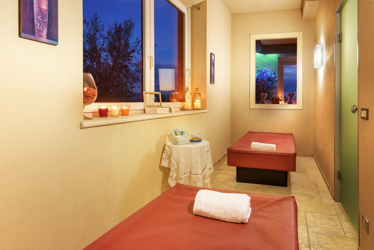 Agriturismo Casapicchiata Villa ปีเอนซา ภายนอก รูปภาพ