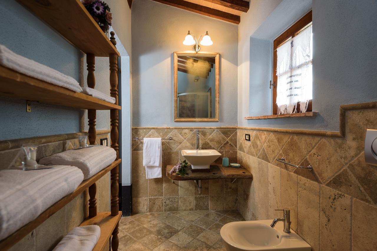 Agriturismo Casapicchiata Villa ปีเอนซา ภายนอก รูปภาพ